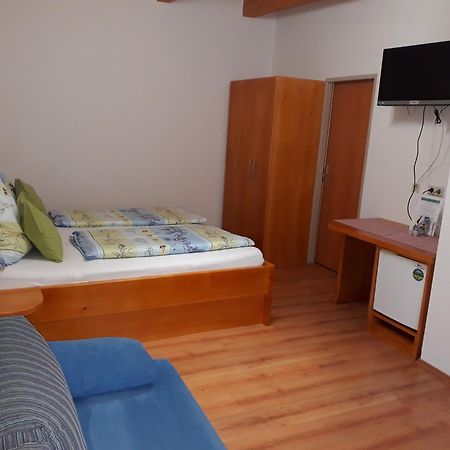 Bed and Breakfast Obsthof Glueck Gamlitz Esterno foto