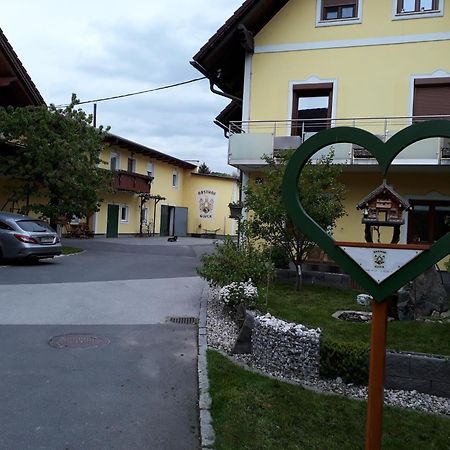 Bed and Breakfast Obsthof Glueck Gamlitz Esterno foto
